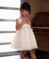 子供服 女の子 オーガンジーフリルリボン付きドレス オフホワイト(11) モデル画像3