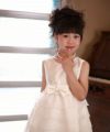 子供服 女の子 オーガンジーフリルリボン付きドレス オフホワイト(11) モデル画像4