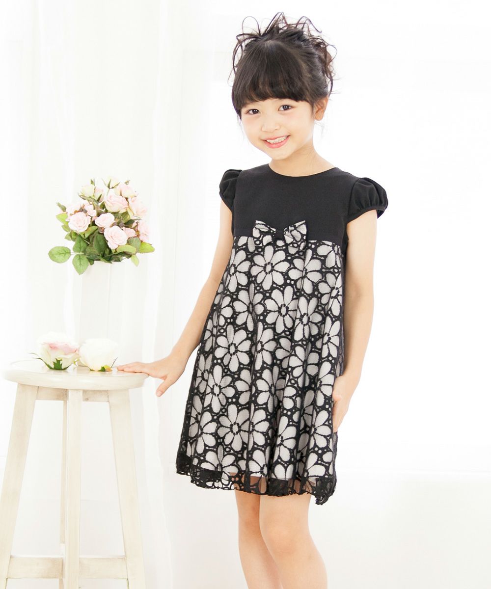 子供服 女の子 日本製お花レース 切替え ワンピース ブラック(00) モデル画像2