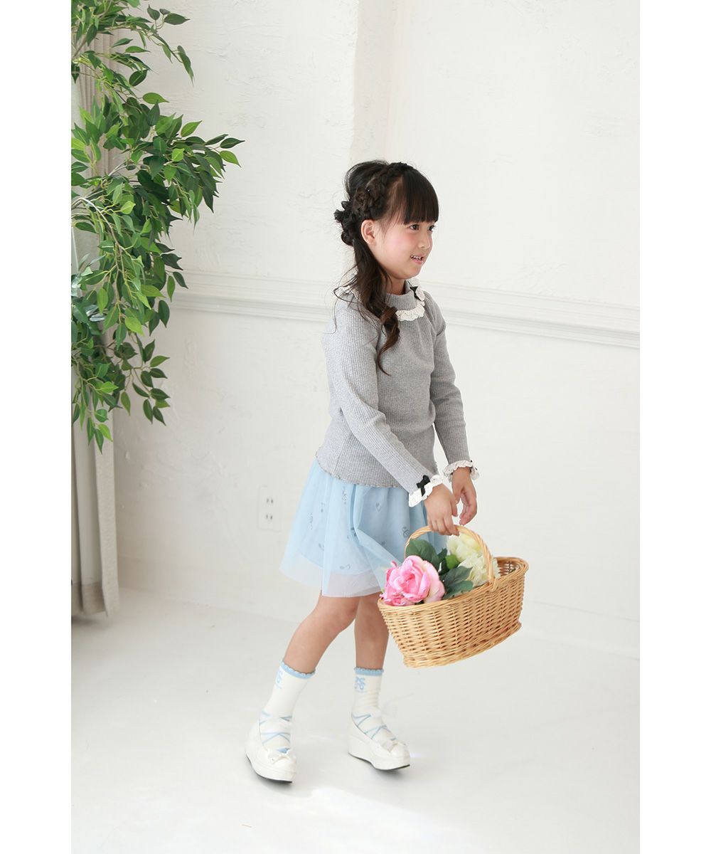 子供服 女の子 綿100％リブレース＆リボン付きタートルネックインナーTシャツ 杢ｸﾞﾚｰ(92) モデル画像2