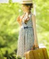 子供服 女の子 綿100％ 小花柄　ギャザー入り 日本製 ブルー(61) モデル画像3