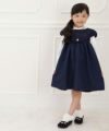 子供服 女の子 日本製花柄レースリボンブローチ付きワンピース ネイビー(06) モデル画像3