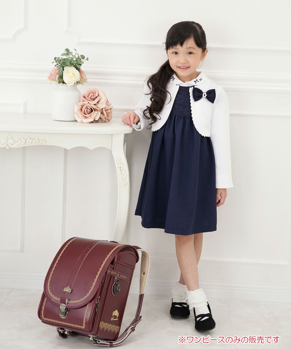 子供服 女の子 日本製花柄レースリボンブローチ付きワンピース ネイビー(06) モデル画像4