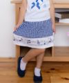 子供服 女の子 ギンガムチェック柄×音符プリントスカート ネイビー(06) モデル画像アップ