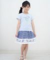 子供服 女の子 綿100％お花モチーフ＆プリントフリル袖Tシャツ ブルー(61) モデル画像全身