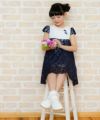 子供服 女の子 日本製花柄レース切り替えリボンつきワンピース ホワイト×ブラック(10) モデル画像2