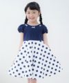 子供服 女の子 日本製綿100％ドット柄リボンつきワンピース ネイビー(06) モデル画像アップ