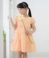 子供服 女の子 チェック柄リボン付きパフ袖ワンピース オレンジ(07) モデル画像2