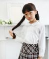 子供服 女の子 ギャザー襟付きフリル袖タックブラウス オフホワイト(11) モデル画像4