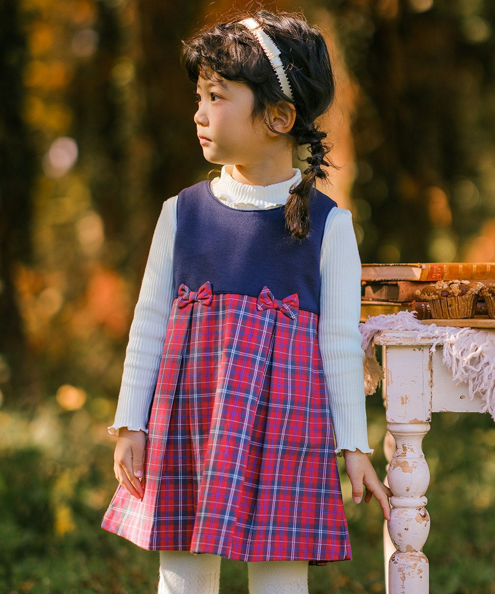 子供服 女の子 日本製綿100％リブ編みタートルネックTシャツ オフホワイト(11) モデル画像12