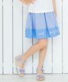 子供服 女の子 ギンガムチェック柄リボン付きギャザースカート ブルー(61) モデル画像アップ