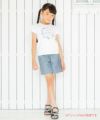 子供服 女の子 綿100％貝殻モチーフTシャツ オフホワイト(11) モデル画像全身