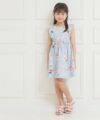 子供服 女の子 日本製綿100％花柄リボン＆フリルワンピース ブルー(61) モデル画像全身
