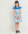 子供服 女の子 日本製綿100％花柄リボン＆フリルつきワンピース ブルー(61) モデル画像全身