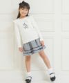 子供服 女の子 綿100％女の子＆ロゴプリントフリルTシャツ オフホワイト(11) モデル画像4