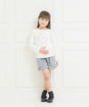 子供服 女の子 綿100％トゥシューズアップリケ付きTシャツ オフホワイト(11) モデル画像3