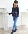 子供服 女の子 リボンつきギャザーフリルTシャツ ネイビー(06) モデル画像3