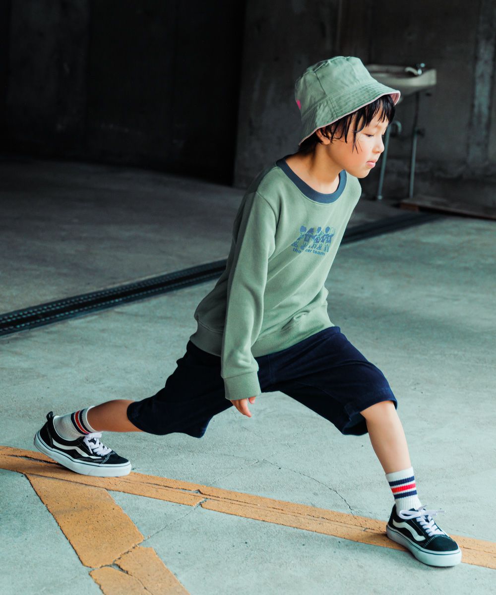 ベビー服 男の子 綿100％サッカーチームプリント裏毛トレーナー グリーン(08)　モデル画像