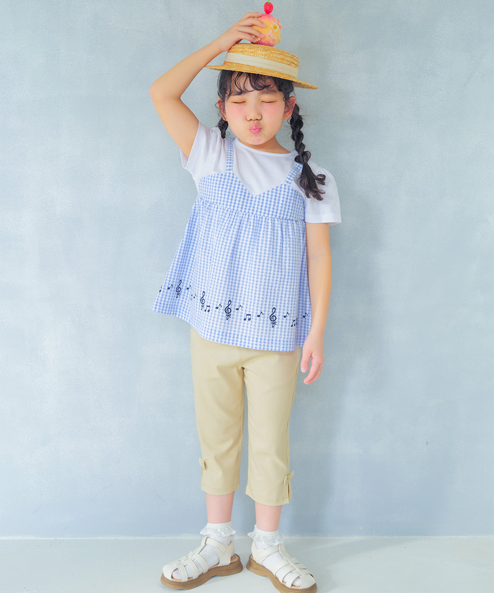 子供服 女の子 ストレッチツイル素材リボンつき７分丈パンツ パープル(91) モデル画像アップ カプリパンツ
