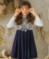 子供服 女の子 日本製花柄レースリボン付きワンピース ネイビー(06) モデル画像3