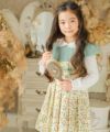 子供服 女の子 日本製リボンつき花柄ワンピース グリーン(08) モデル画像全身