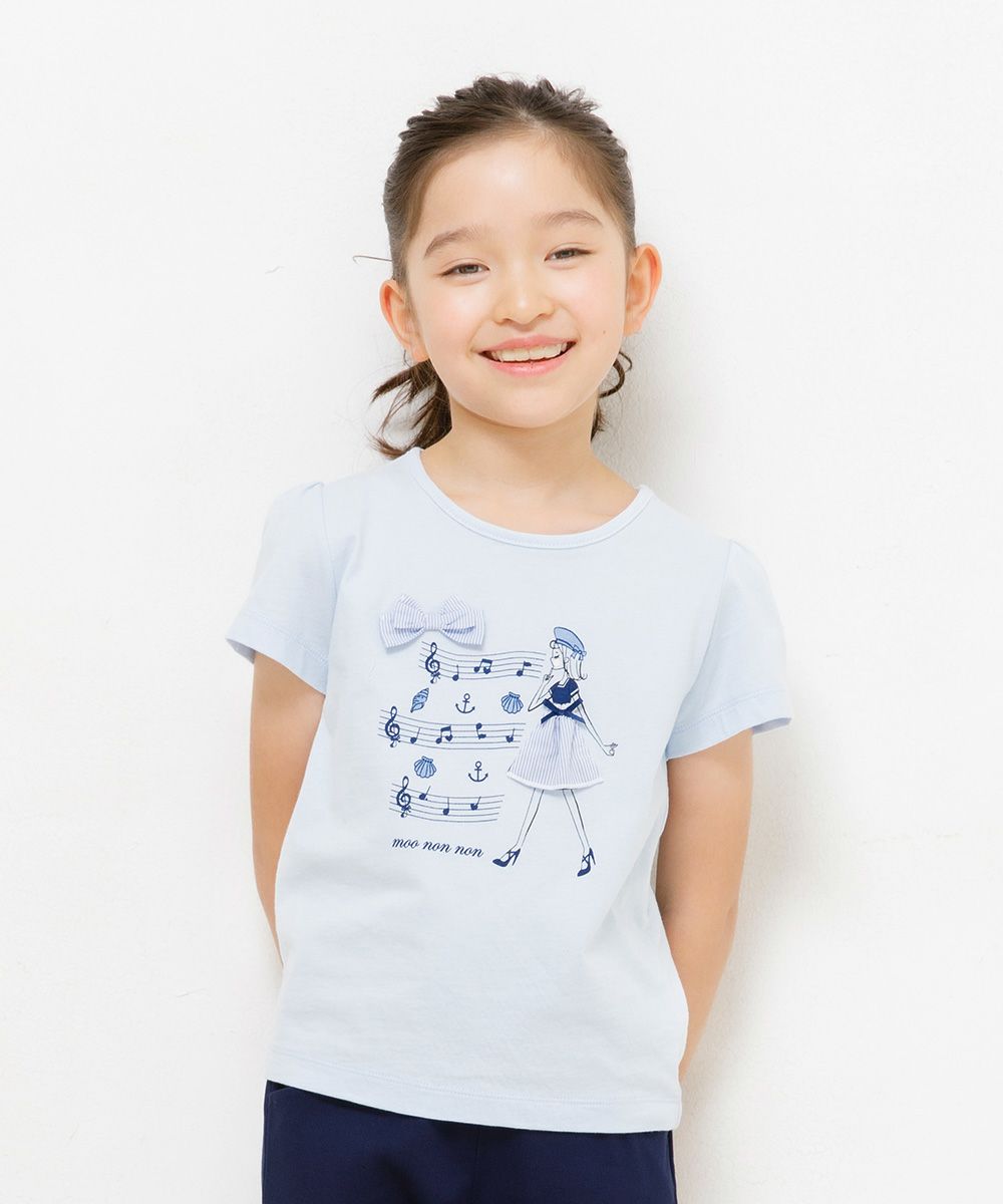 子供服 女の子 綿100％リボン付き音符＆女の子モチーフTシャツ ブルー(61) モデル画像アップ