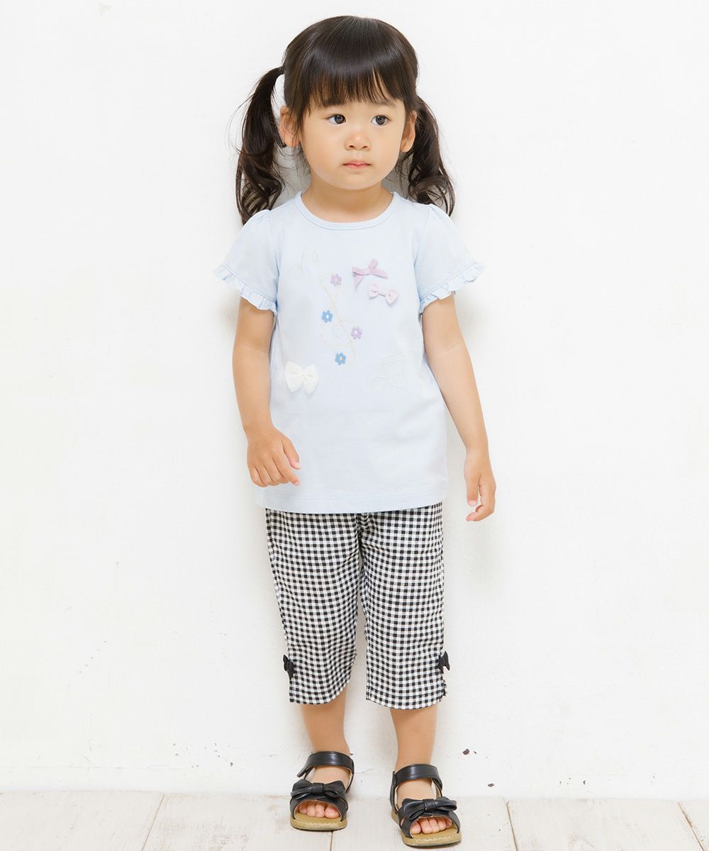 ベビー服 女の子 ベビーサイズ綿100％音符＆リボンモチーフ付きTシャツ ブルー(61) モデル画像4