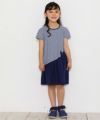 子供服 女の子 綿100％ボーダー柄リボン付きワンピース ネイビー(06) モデル画像全身