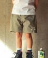 子供服 男の子 ストレッチツイルアップリケ付きハーフパンツ カーキ(82) モデル画像アップ