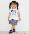 ベビー服 女の子 ベビーサイズリボン＆フリル付きマリンプリントTシャツ オフホワイト(11) モデル画像全身