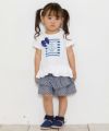 ベビー服 女の子 ベビーサイズリボン＆フリル付きマリンプリントTシャツ オフホワイト(11) モデル画像4