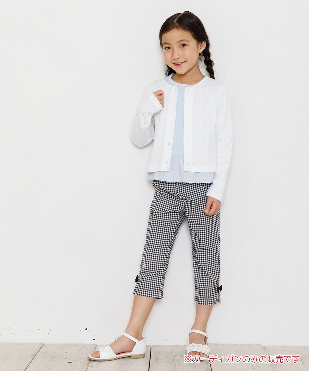 子供服 女の子 綿100％ハート柄カーディガン オフホワイト(11) モデル画像全身