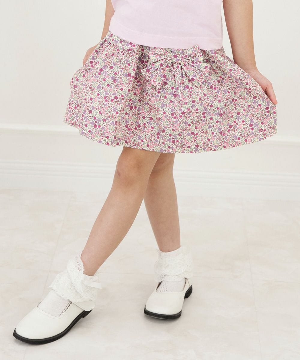 子供服 女の子 綿100％花柄リボ付きギャザースカート ピンク(02) モデル画像アップ