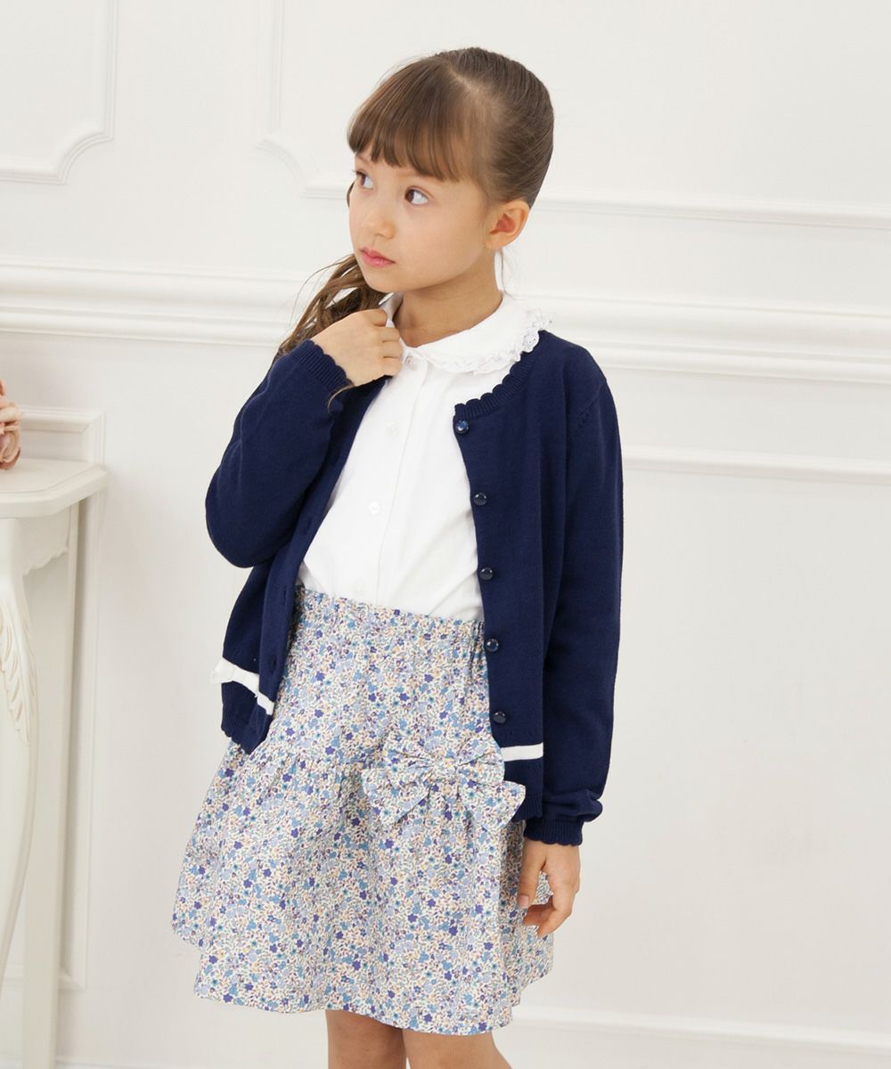 子供服 女の子 綿100％花柄リボ付きギャザースカート ブルー(61) モデル画像4