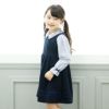子供服 女の子 ストライプ柄リボン付きフリル袖ブラウス ネイビー(06) モデル画像アップ