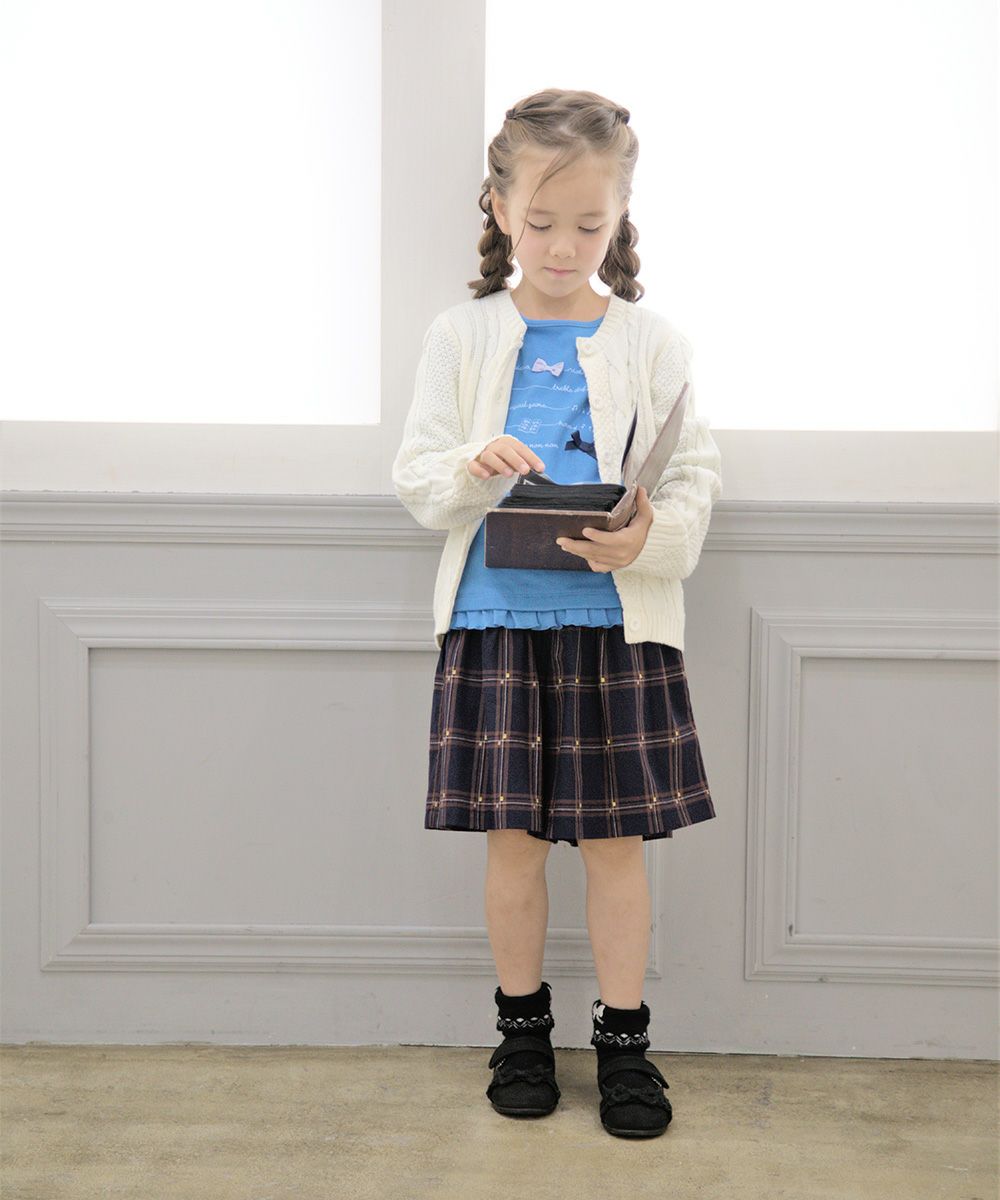 子供服 女の子 ケーブル編みニットカーディガン オフホワイト(11) モデル画像3