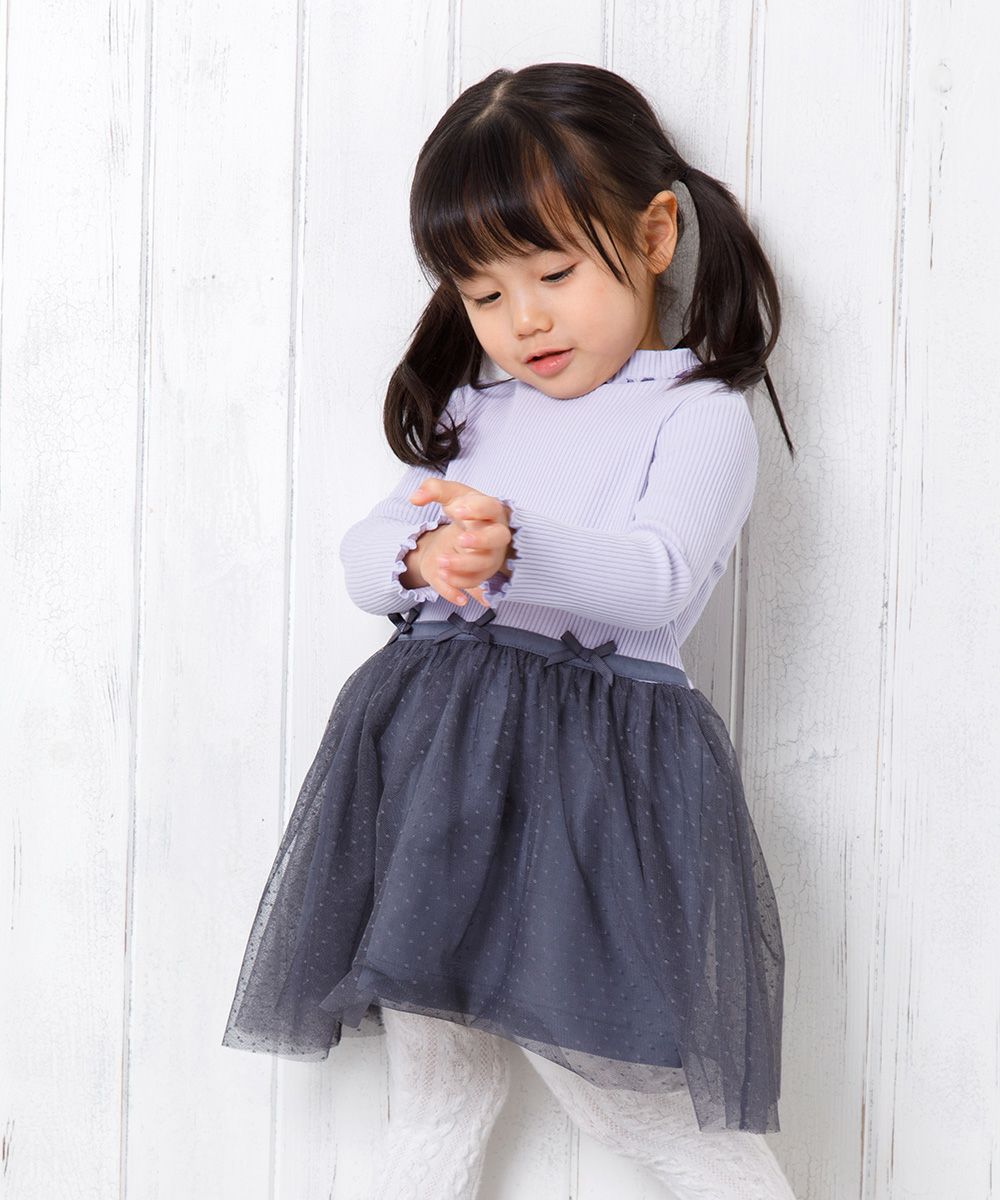 ベビー服 女の子 リブカットソーリボン付きドットチュールドッキングワンピース パープル(91) モデル画像全身