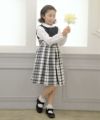 子供服 女の子 日本製チェック柄リボン付きワンピース ホワイト×ブラック(10) モデル画像3