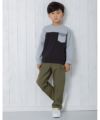 子供服 男の子 ポケット付きバックプリント裏毛トレーナー ブラック(00) モデル画像2