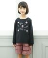 子供服 女の子 ロゴ＆お花モチーフ刺繍あったか裏起毛トレーナー ブラック(00) モデル画像3