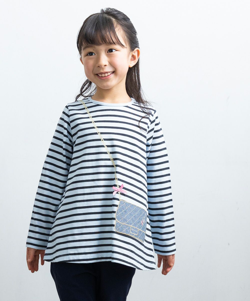 子供服 女の子 綿100％ボーダー柄ポシェットモチーフ付きTシャツ ブルー(61) モデル画像1