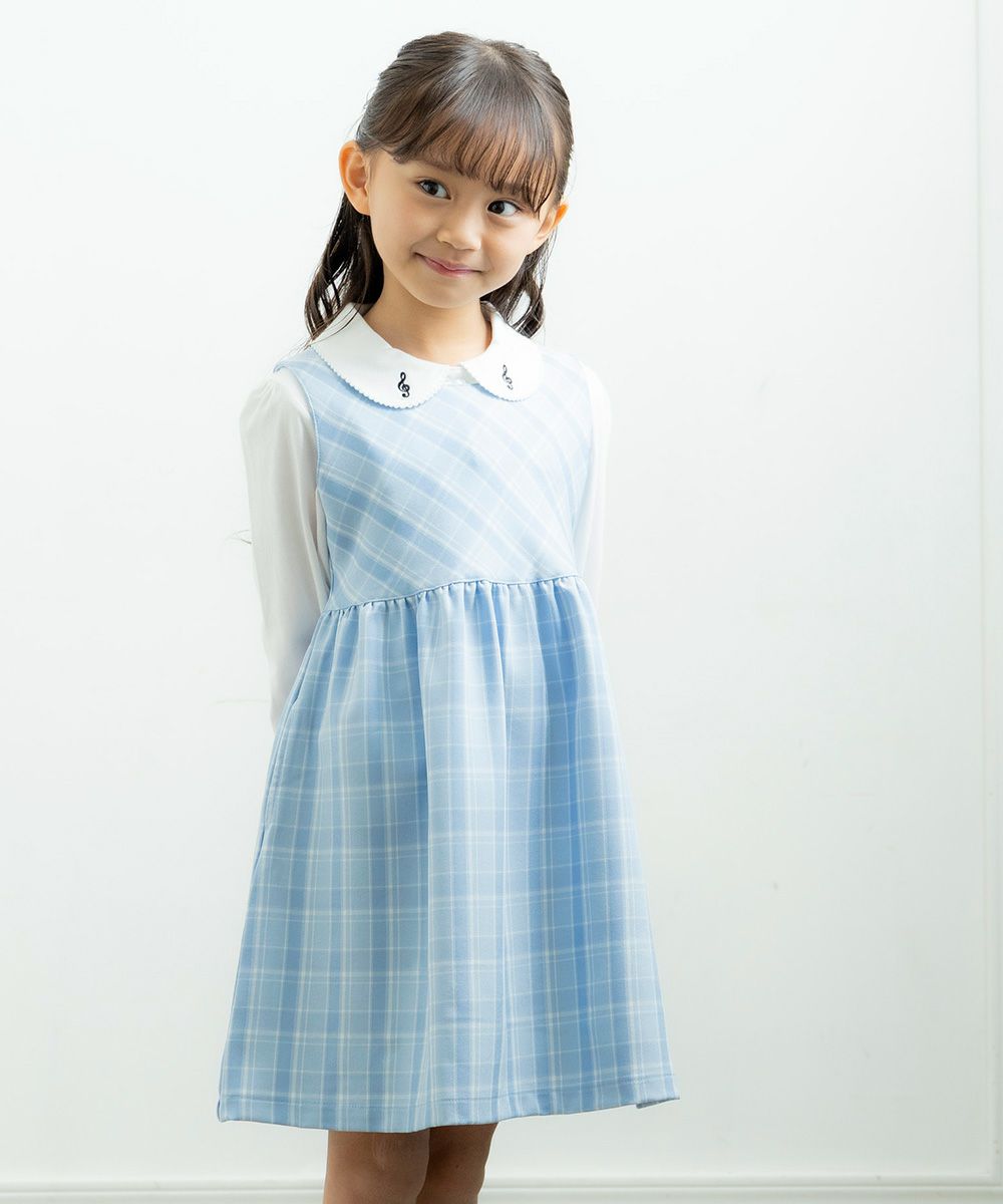 子供服 女の子 チェック柄ギャザーワンピース ブルー(61) モデル画像アップ