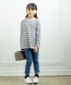 ベビー服 女の子 音符刺繍デニムニット9分丈パンツ ブルー(61) モデル画像全身