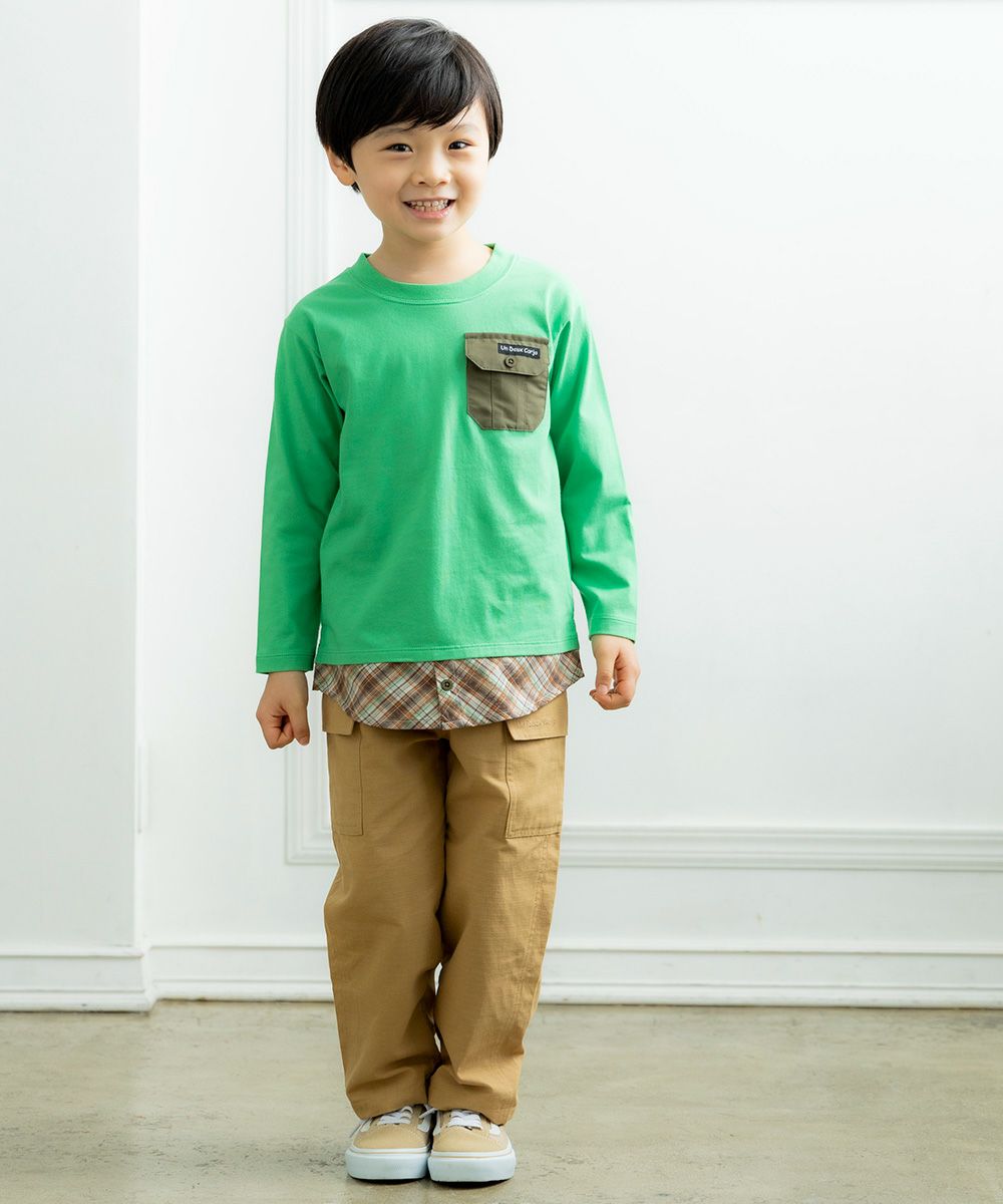 子供服 男の子 チェック柄重ね着風Tシャツ グリーン(08) モデル画像全身
