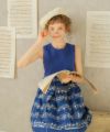 子供服 女の子 日本製音符ワンピース ブルー(61) モデル画像全身