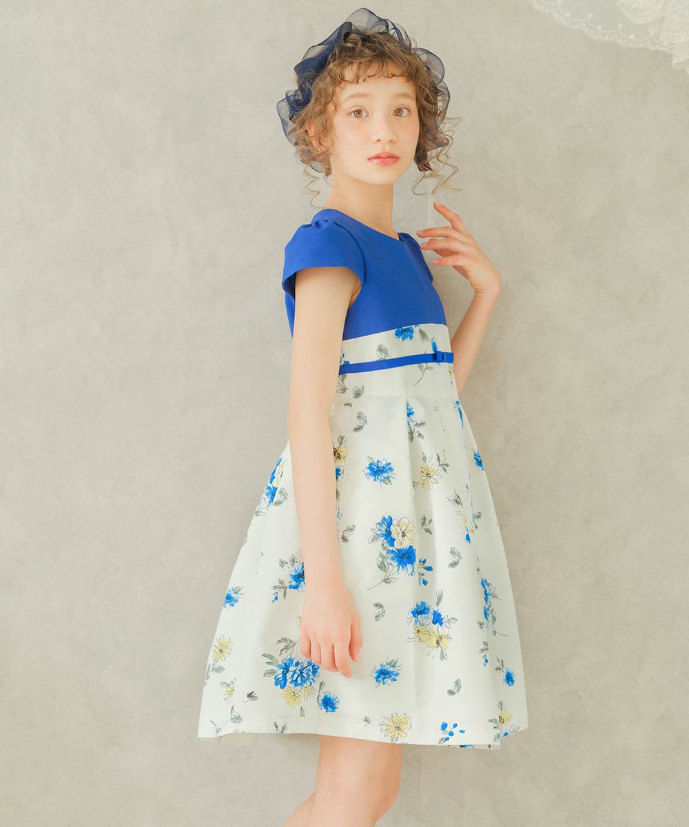 子供服 女の子 日本製花柄リボンワンピース ネイビー(06) モデル画像4