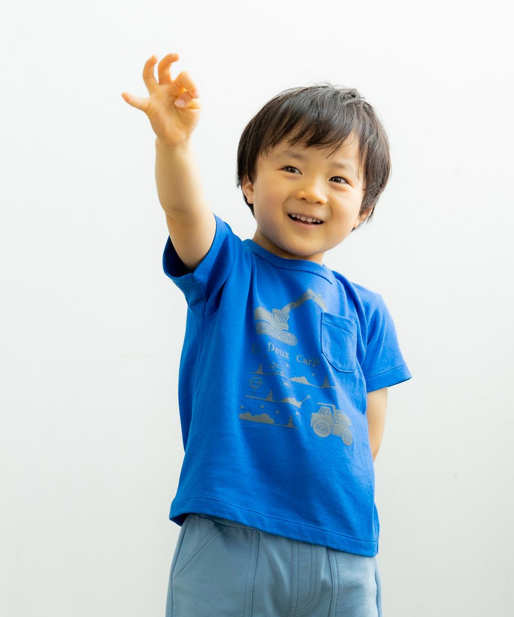 ベビー服 男の子 綿100％ショベルカープリントTシャツ ブルー(61) モデル画像4