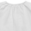 ベビー服 女の子 ベビーサイズ綿100％ロゴ＆お花プリントTシャツ オフホワイト(11) デザインポイント2