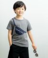 ベビー服 男の子 ポシェット風モチーフTシャツ チャコールグレー(93) モデル画像1