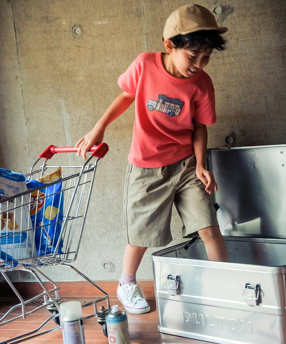 子供服 男の子 綿100％車刺繍モチーフTシャツ レッド(03) モデル画像1